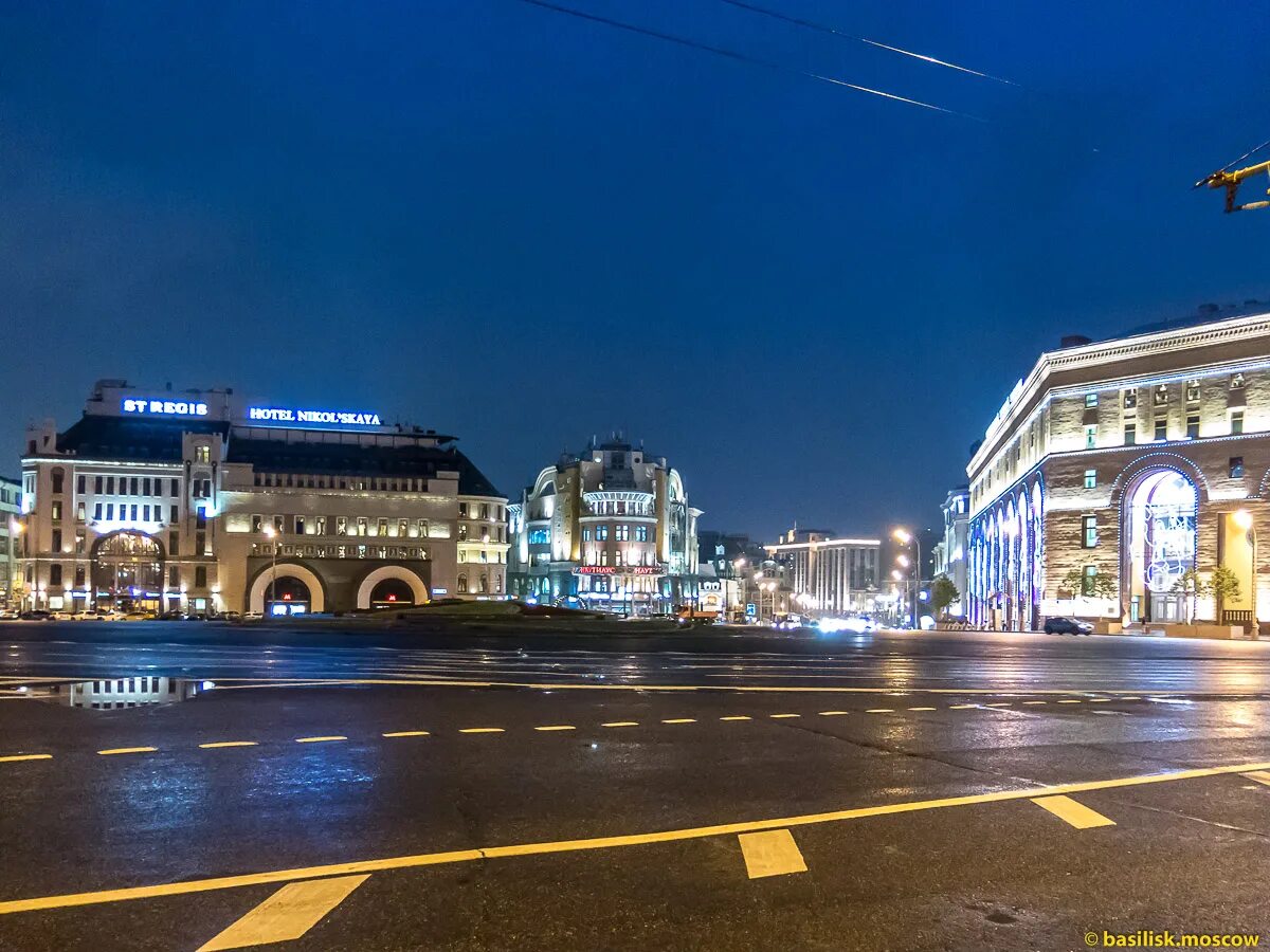 лубянка никольская ночью. большая лубянка дом 2. лубянка ночью фото. лубянка фсб. ночная лубянка.