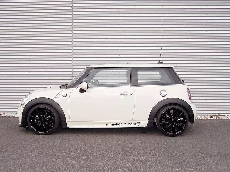 Mini Cooper s r56 oz Superturismo. Mini Cooper JCW r56 диски. Mini Cooper r 56 колеса. Диски мини Купер r15.