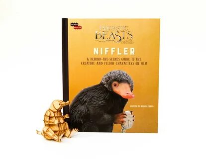 IncrediBuilds: Fantastic Beasts and Where to Find Them: Niffler Deluxe Book...