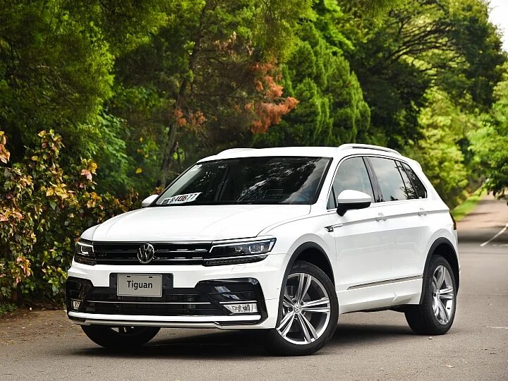 Эр лайн. VW Tiguan r line 2021. Volkswagen Tiguan 2021 r line. VW Tiguan 2021 r line белый. Tiguan rline 2022.