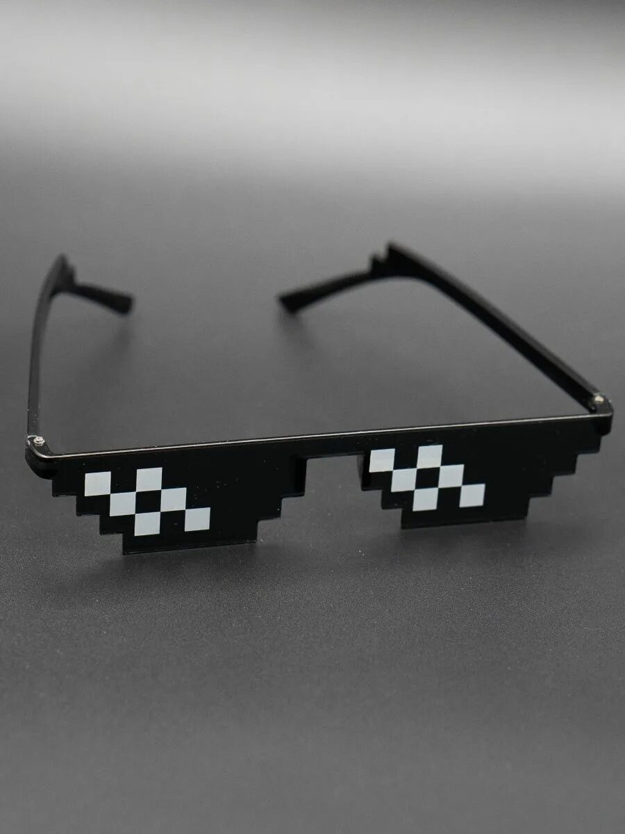 Очки пиксели. Пиксельные очки. Солнцезащитные очки пиксельные. Очки из пикселей. Очки МАЙНКРАФТА.