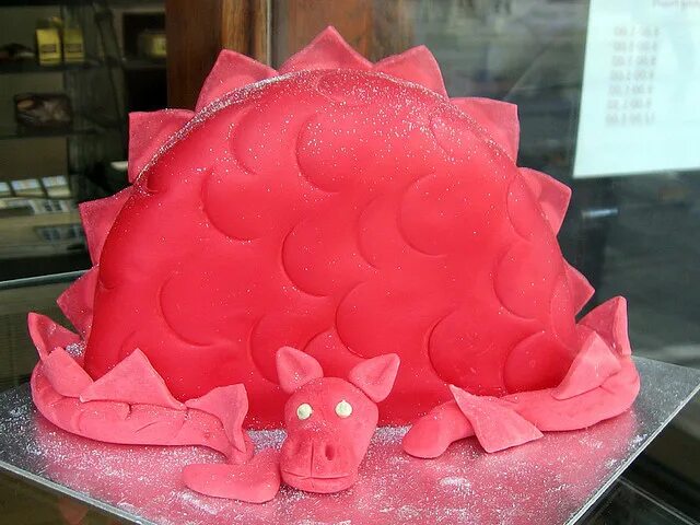 салат в виде динозавра. торт в виде дракона. торт в виде динозавра. торт с дракончиками. торт дракон.