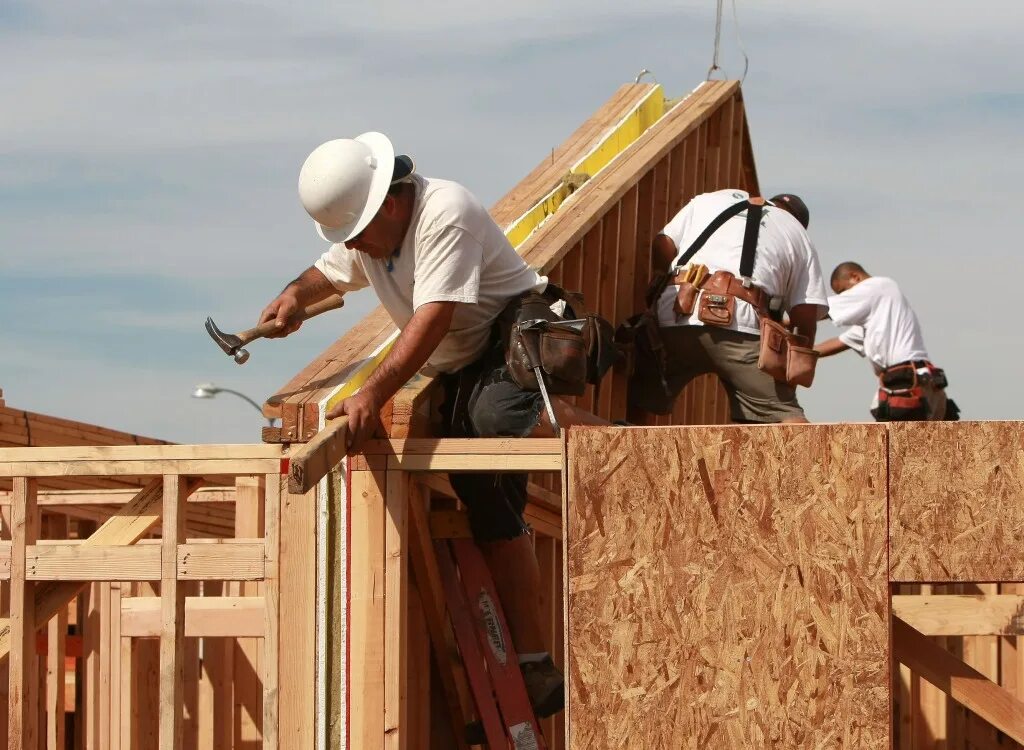 They are building a. Фотографии строительства. Active passive voice в английском языке таблица. They are building a. Процесс строительства дома.