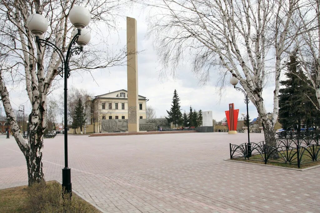 Мемориальный комплекс вечный огонь Тюмень. Тюмень мемориал Победы. Тюмень вечный огонь историческая площадь. Тюмень историческая площадь мемориал. Тюмень памятное