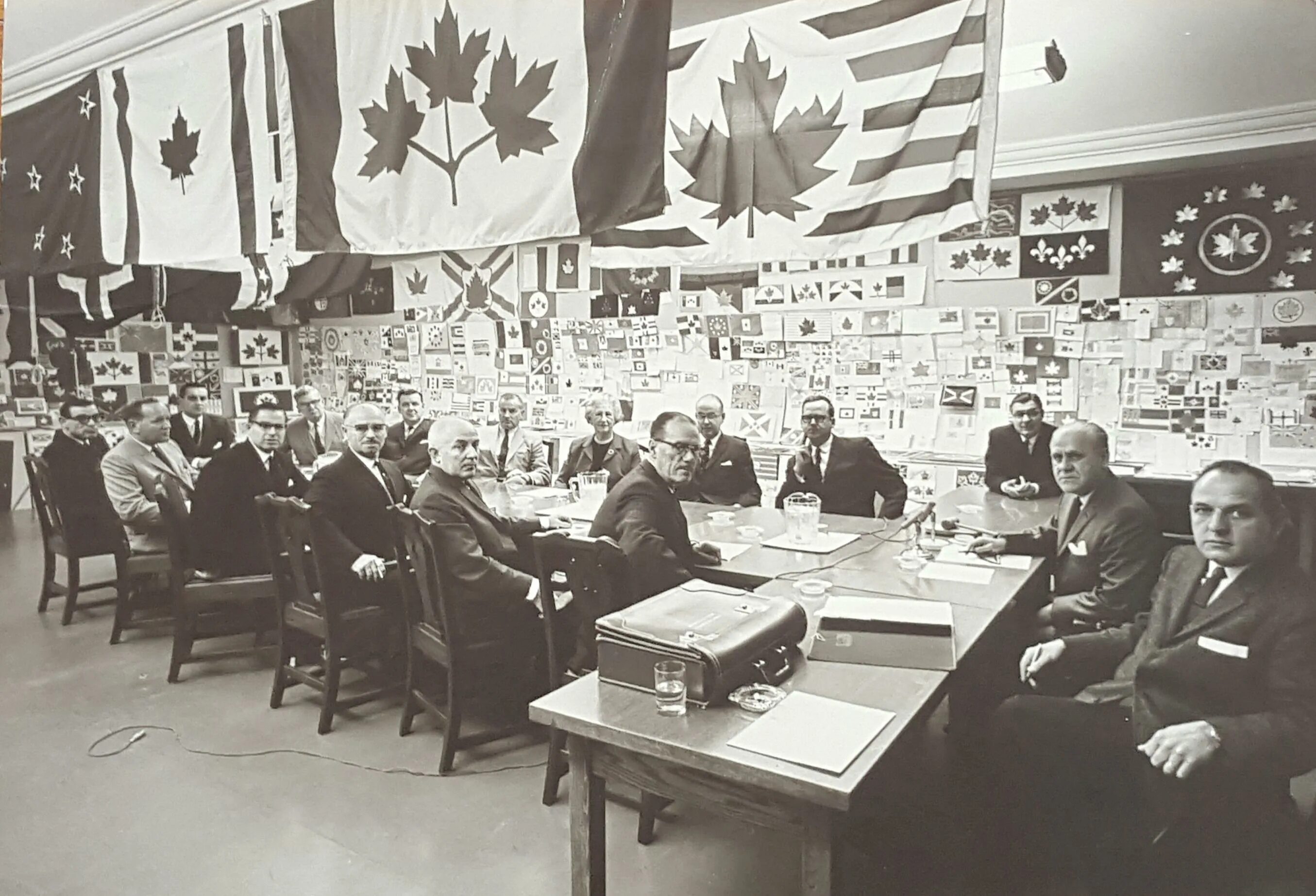1931 век. Независимость канады 1931. флаг канады 1964. канада 20 век. политика канады в 20 веке.