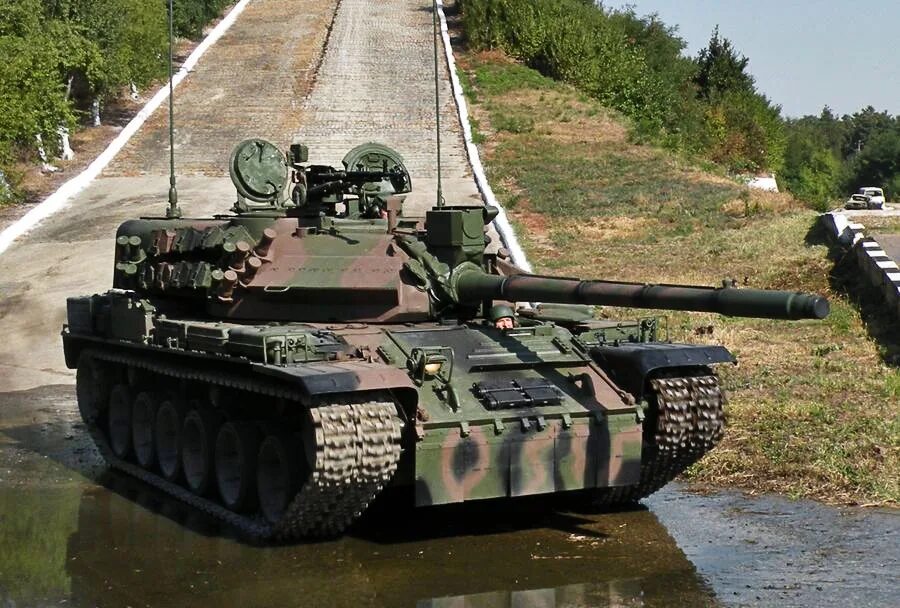 Танков m 55s. Танк tr-85m1 Bizonul. Румынский т-55 Бизон. Румынский танк тр 85 м1. Tr-85m1 Bizonul (Бизон)..