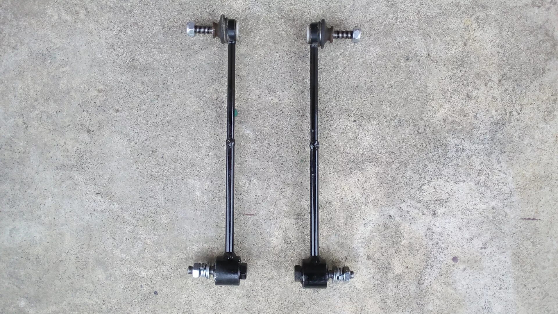 Стойки стабилизатора переднего логан 2008. Стойка стабилизатора рено меган 2. Стойки стабилизатора рено меган 2 размеры. Стойка стабилизатора рено меган 2. Стойка стабилизатора renault megane.