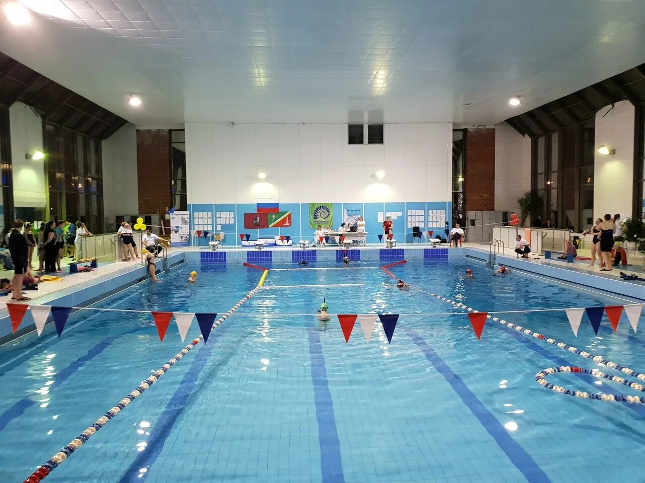 Спортивный комплекс миэт, бассейн, зеленоград. Бассейн благовест зеленоград. Бассейн в миэте зеленоград. Бассейн в миэте зеленоград. Бассейн миэт зеленоград.