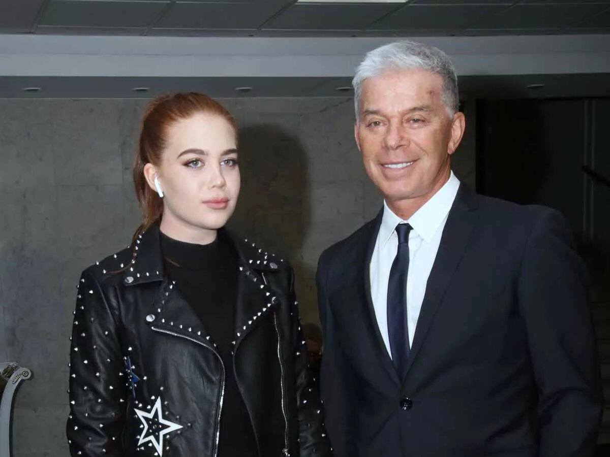 марина газманова и марианна. сколько лет дочери олега газманова. марианна газманова с отцом. олег газманов дочь марианна. марина газманова и марианна.