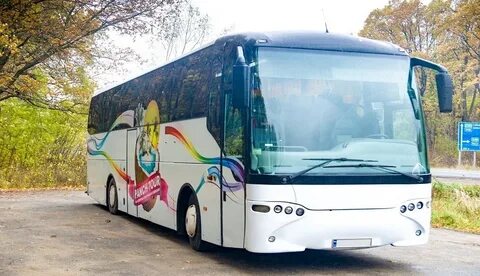 Интернетте төсекте мастурбация жасайтын қыз