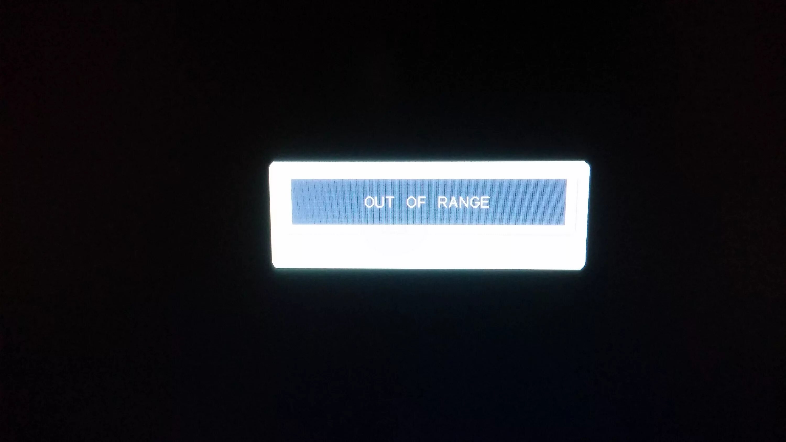 Input out of range. На экране out of range. out of range на мониторе при запуске компьютера. надпись на мониторе out of range. out of range при запуске игры.