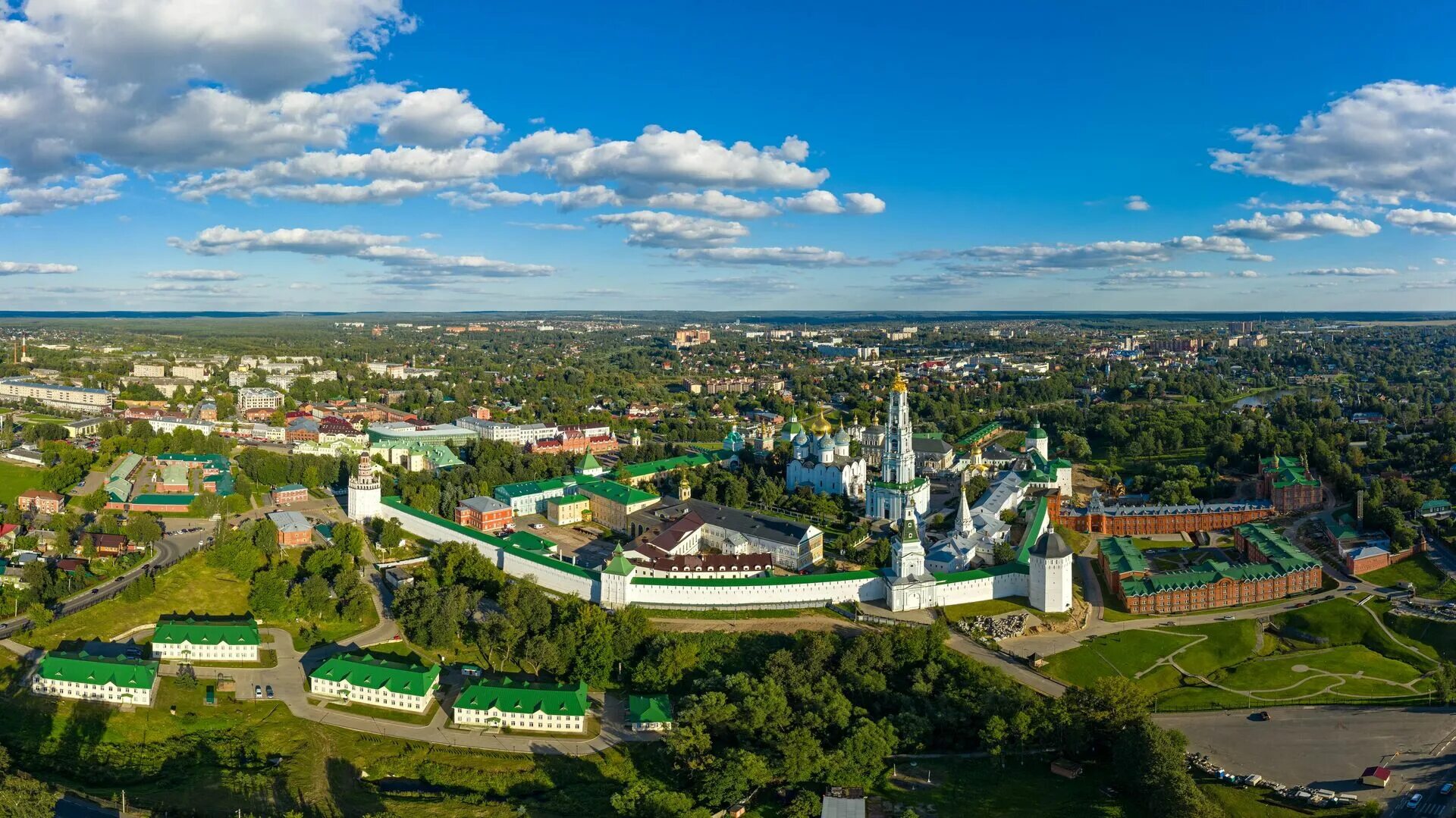 Подмосковье появились. Троице Сергиев монастырь. Лавра Сергиев Посад. Подмосковье. Сергиев Посад зима.