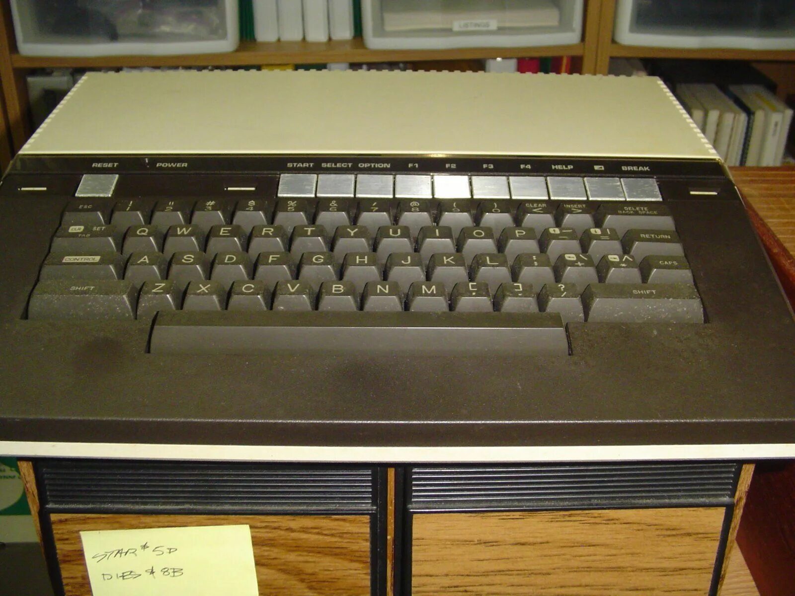 7 разрядный компьютер. Atari 1200xl. компьютер atari 1200xl. ноутбук 1400 г 2001. xl2546k.