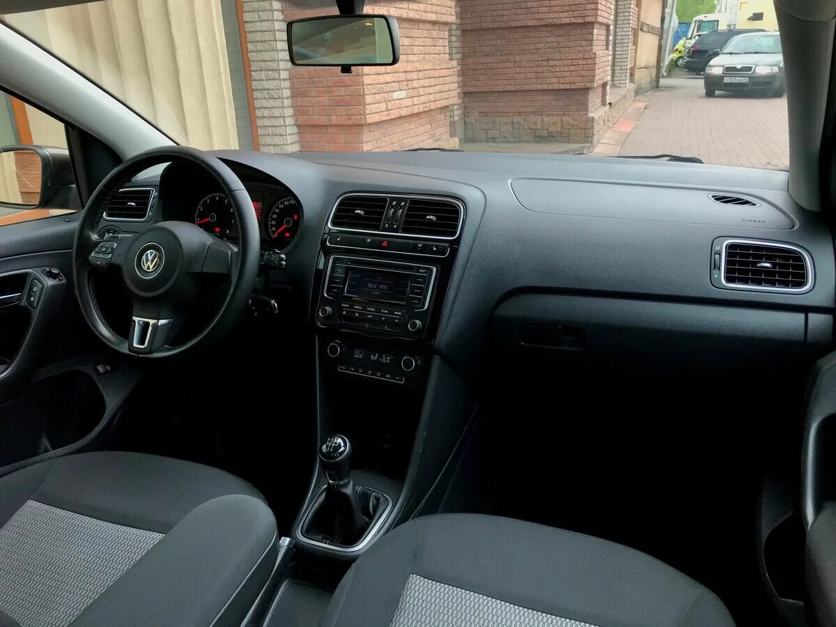 Хендай актив. Комплектации солярис 1 поколения 2013г оптима. Skoda octavia a7 2014 interior. Виды комплектаций авто. Какую комплектацию выбрать.