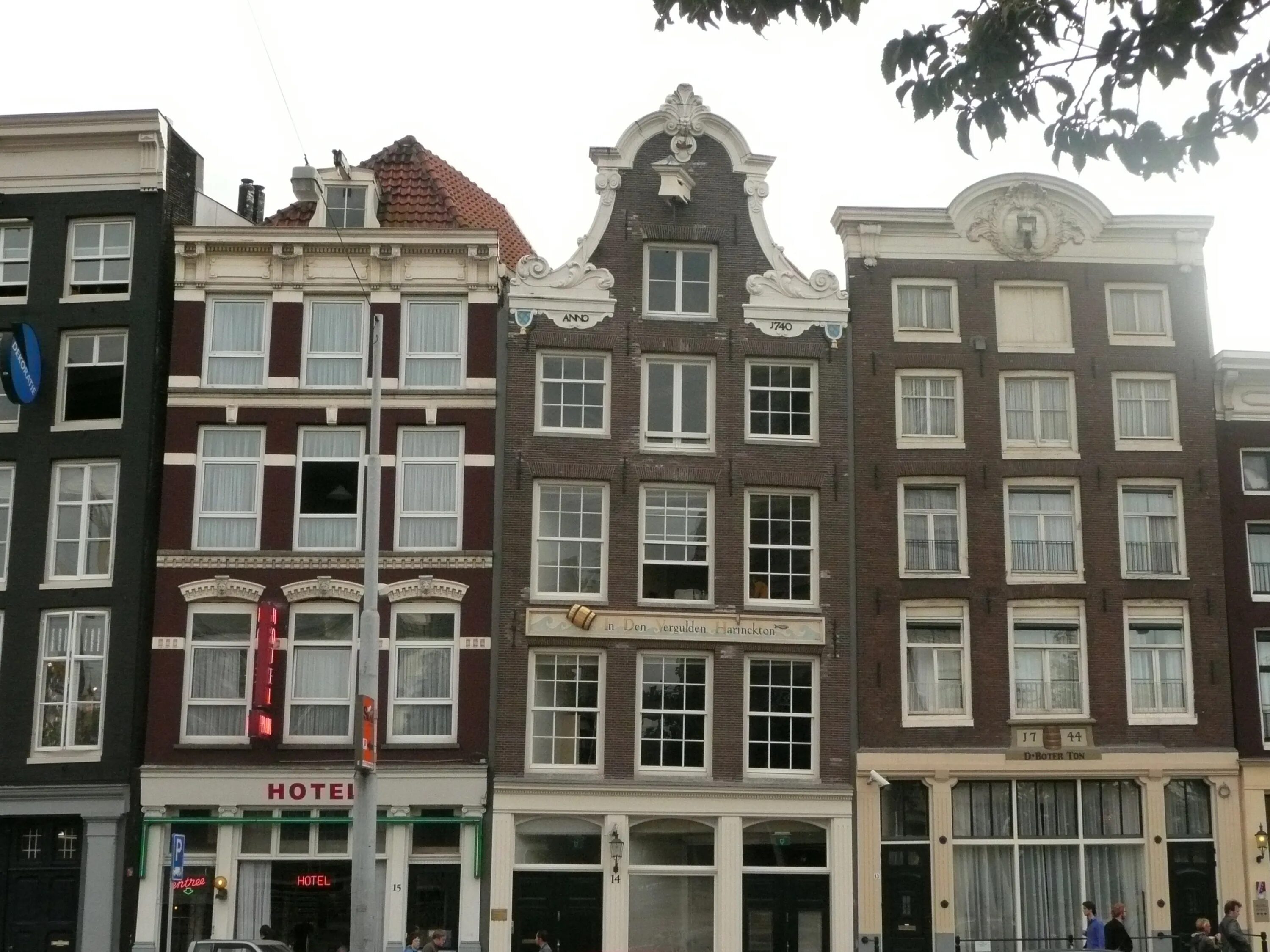 Фасада г. Фасады Амстердама. Амстердам дома. Особняк в Амстердаме. Амстердам фасады домов.