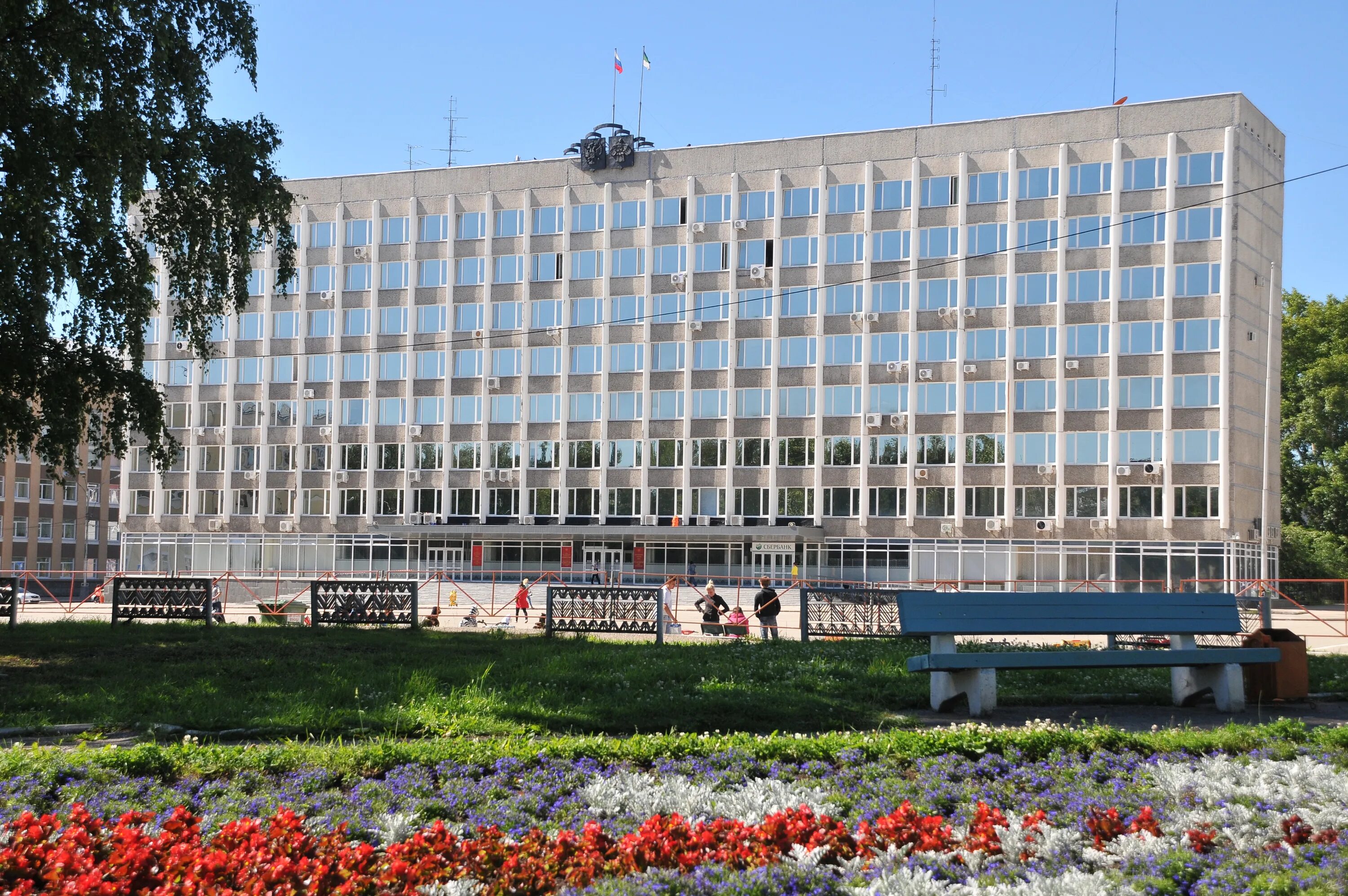 Госсовет коми. Парламент коми. Здание государственный совет республики коми. Здание госсовета сыктывкар. Госсовет республики коми.