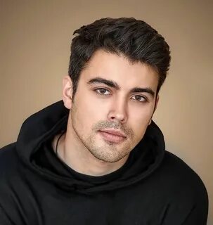 Актер бел