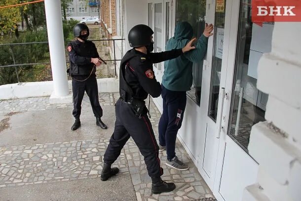 Тревога сыктывкар. Сыктывкар минирование. Росгвардия вневедомственная охрана сыктывкар. Начальник росгвардии сыктывкар. Тревога сыктывкар.