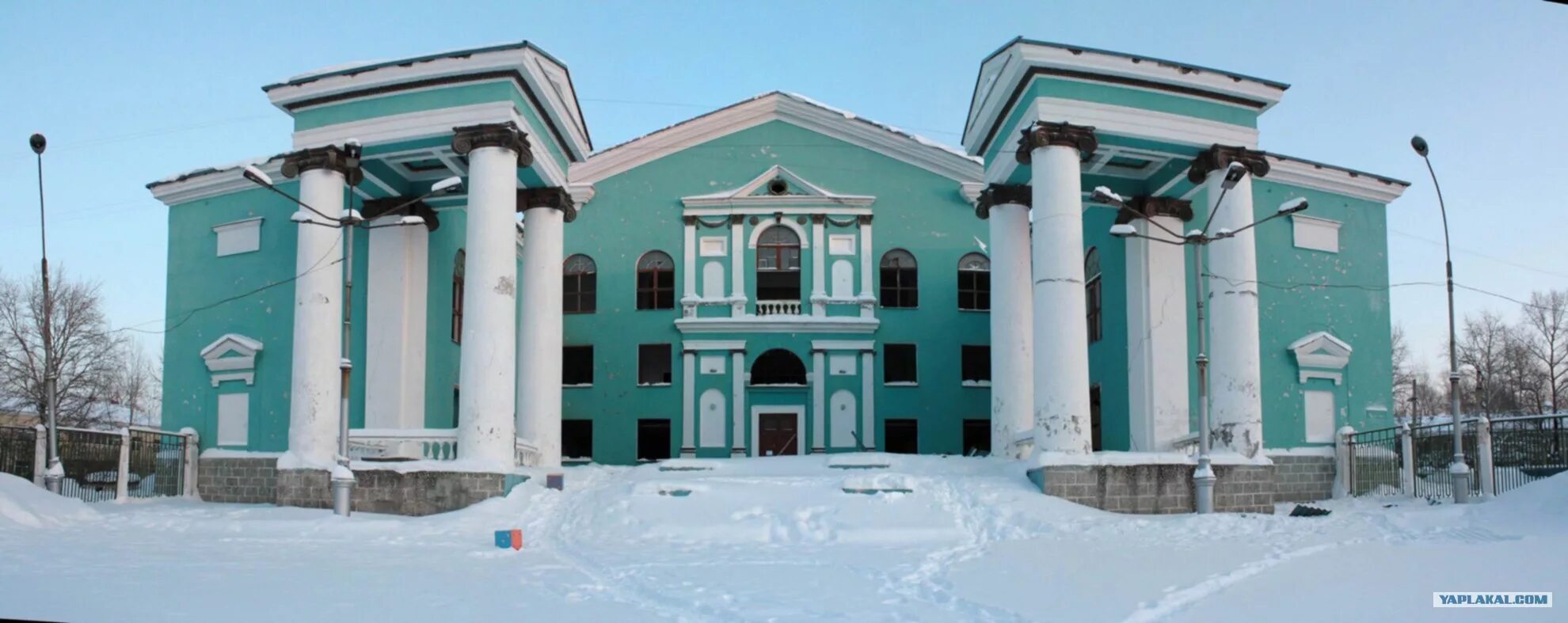 Дк металлург город березники. Дворец имени ленина березники. Дк ленина березники. Дворец березники. Дворец культуры имени в.