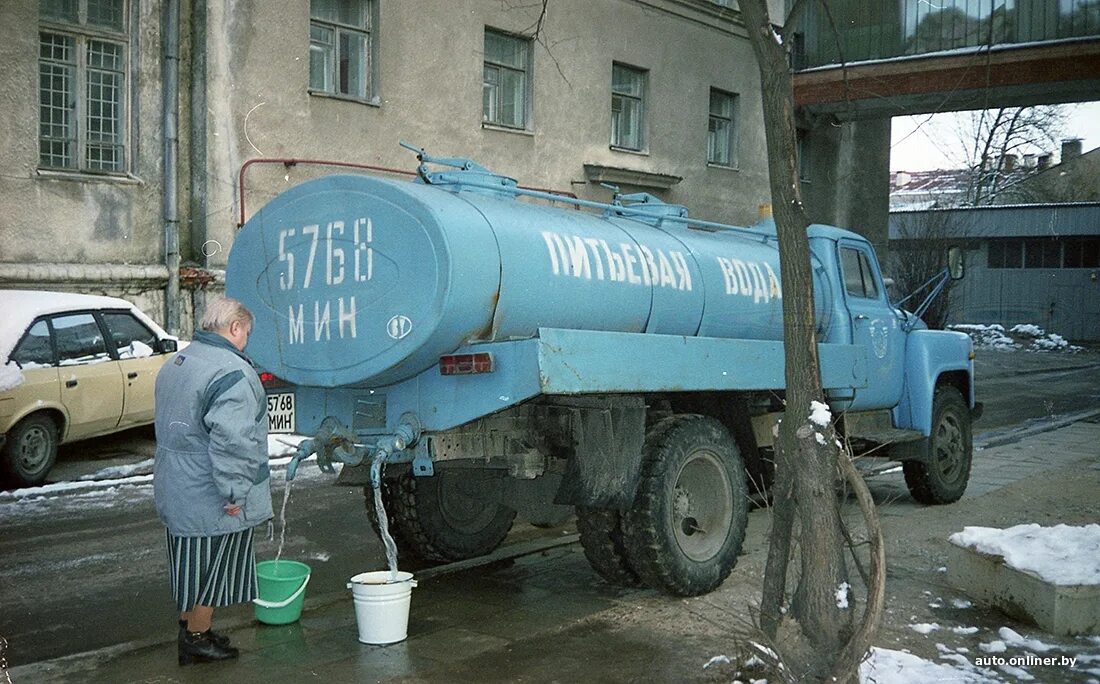 Водовозка. КРАЗ водовозка. Водовозка прицеп. Прицепные водовозки. Водовозка телега.