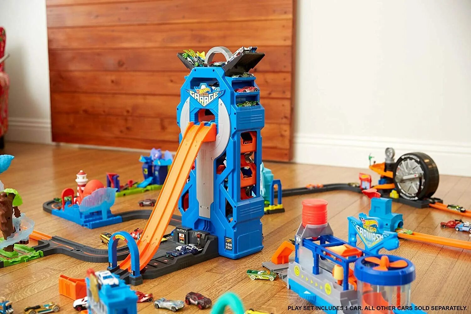 Гараже вилс. Hot Wheels Сити мега-гараж ftb68. Mattel hot Wheels Сити мега гараж, ftb68. Набор игровой hot Wheels Сити мега-гараж ftb68. Hot Wheels трек мега гараж.