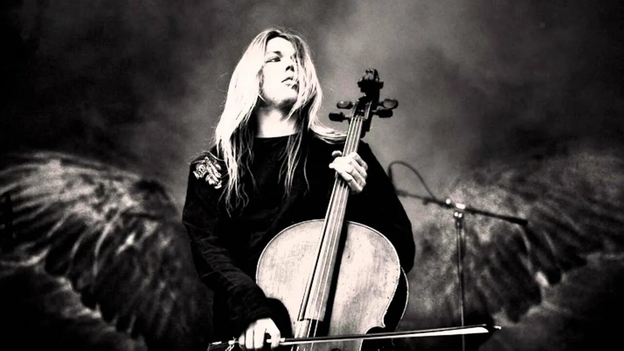 Включи апокалиптика. Группа Apocalyptica. Апокалиптика 2004. Виолончелист апокалиптика. Апокалиптика Unforgiven.