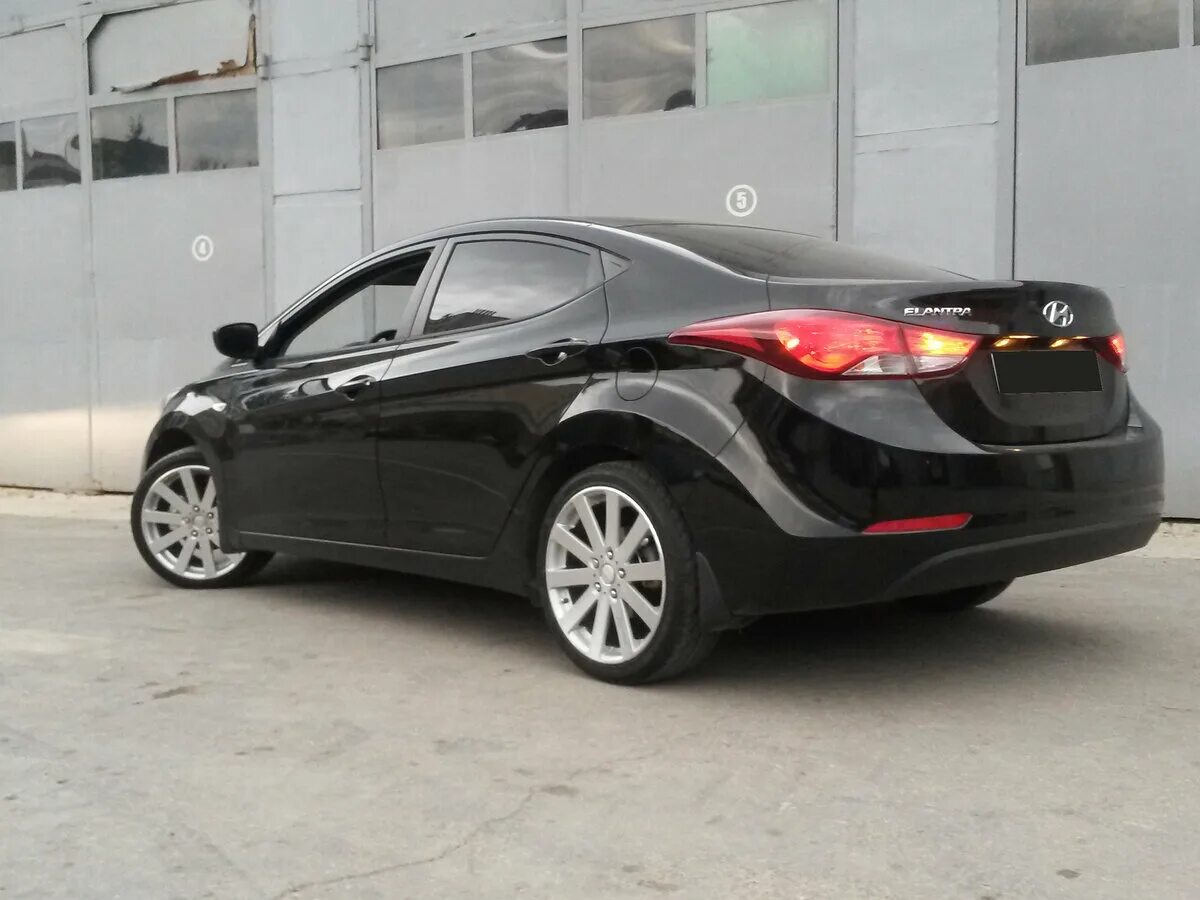 Хендай Элантра 2015 чорний. Hyundai Elantra MD r17. Хендай Элантра МД 2015. Hyundai Elantra 5 MD.