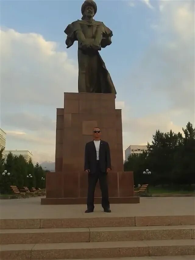Дочки назарбаева. Мавзолей есим хан фото. Ишима охаси в японии. Ахметжан есимов биография. Мост есима охаси в японии.