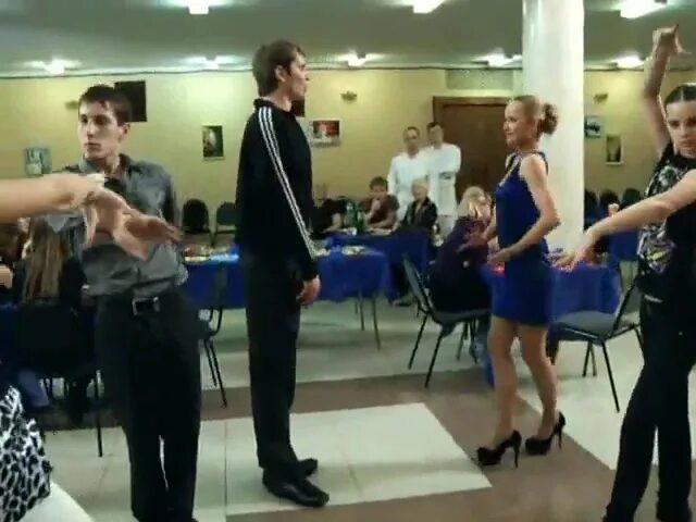 колян наумов пасадобль. реальные пацаны мкр заря. коля наумов танец. николай наумов танец. пасадобль колян реальные пацаны.