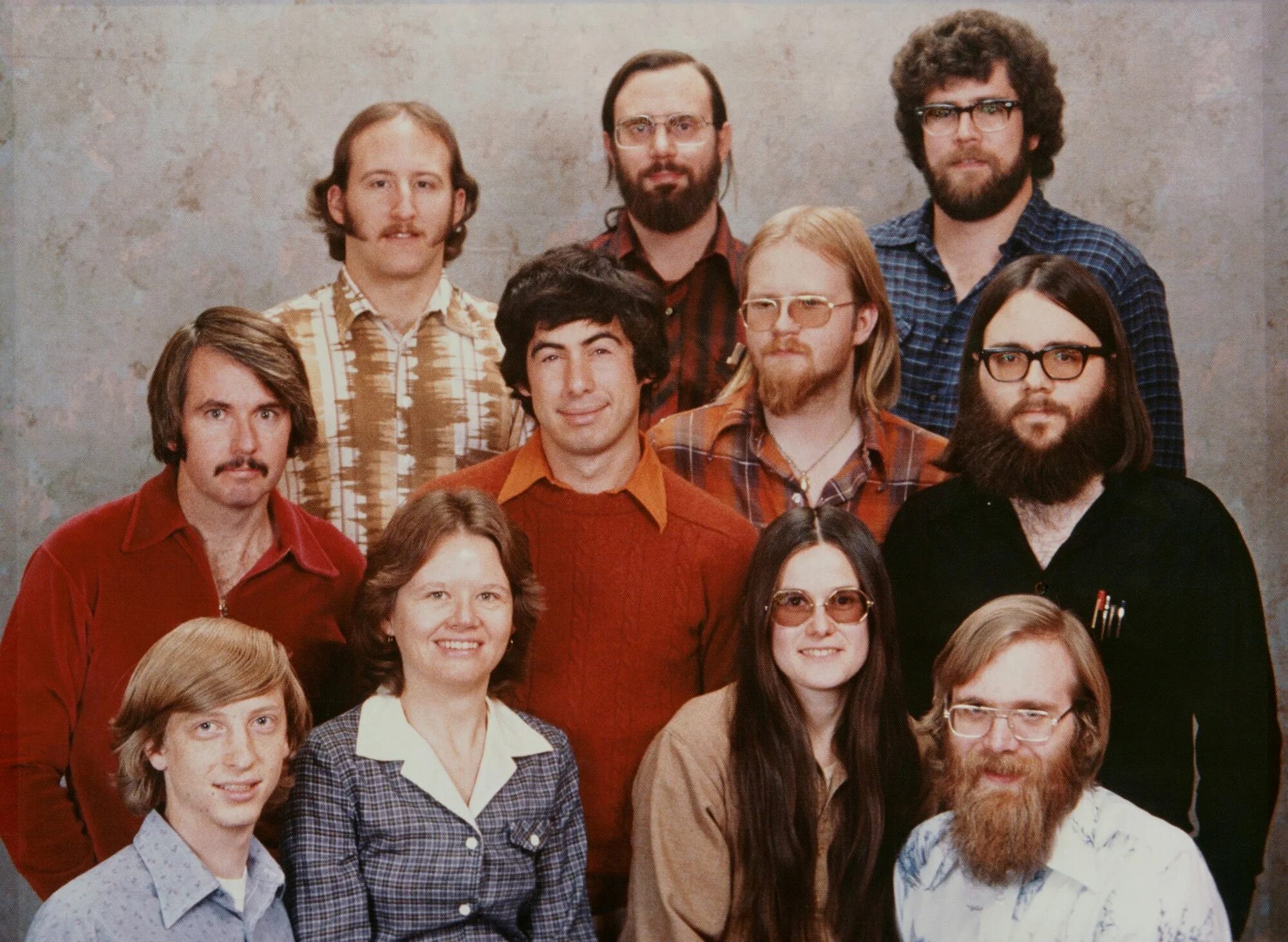 Разработчики майкрософт. Фото 1978 года Билл Гейтс. Билл Гейтс и пол Аллен 1978. Фото 1978 Билл Гейтс и пол Аллен. Билл Гейтс и пол Аллен.