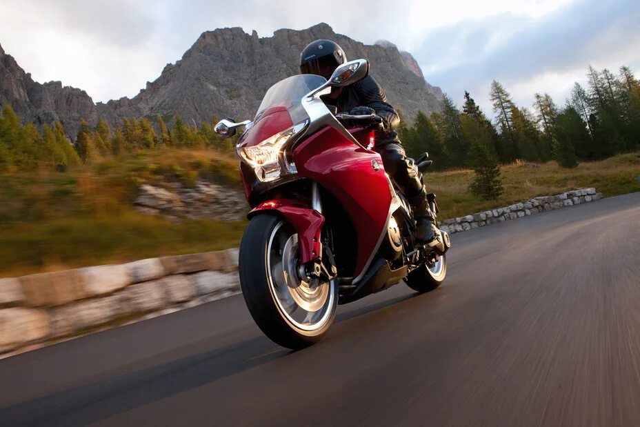 Motor cycle