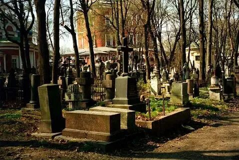 Кто похоронен на донском кладбище