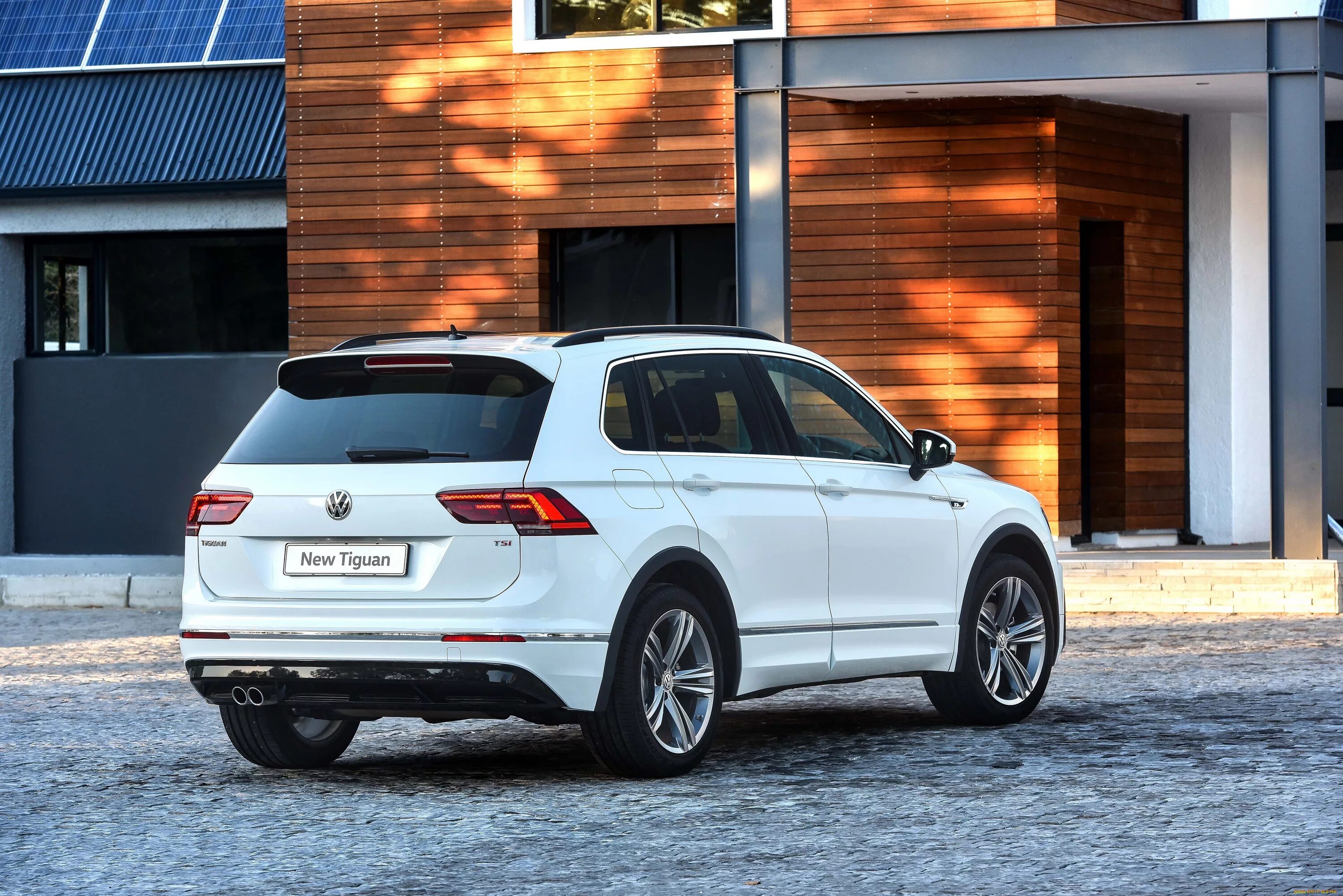 Tiguan r. Volkswagen tiguan r line. volkswagen tiguan r line 2016. vw tiguan 2016 r line. тигуан r line 2016.