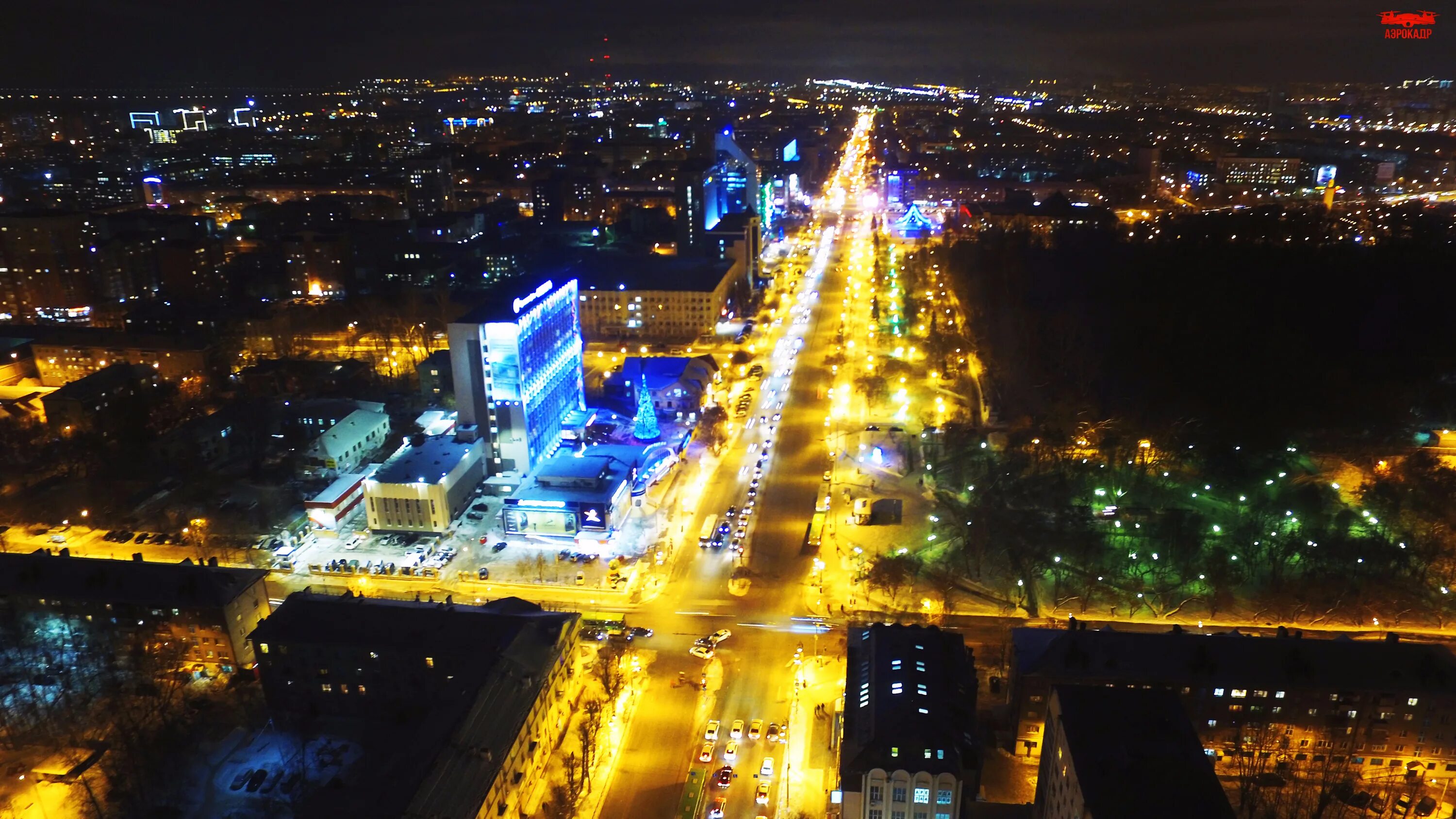 Кому тюмень. Тюмень улица Республики ночью. Тюмень центр города. Тюмень ночная Республика. Тюмень обзорная экскурсия.