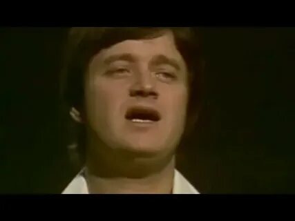 Исполнитель песни беловежская песня