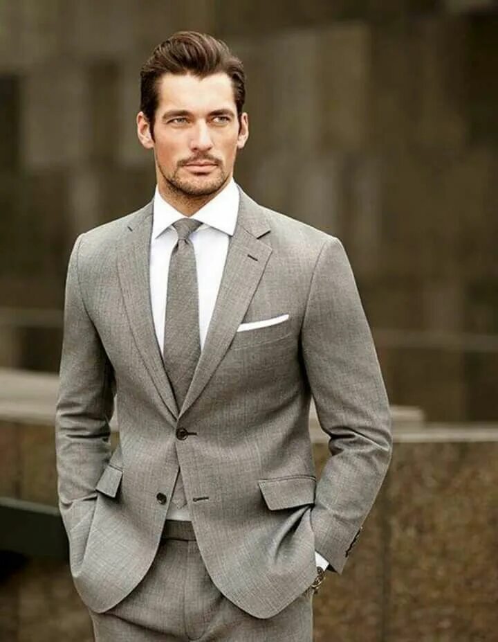 Статный человек. David Gandy 2022 в костюме. Дэвид Ганди в костюме. Дэвид Ганди блейзер. Дэвид Ганди жених.