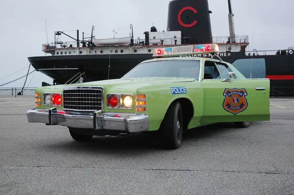 Ford crown victoria 2004. Dodge charger interceptor. Pd cars. Pd cars. Додж чарджер полиция.