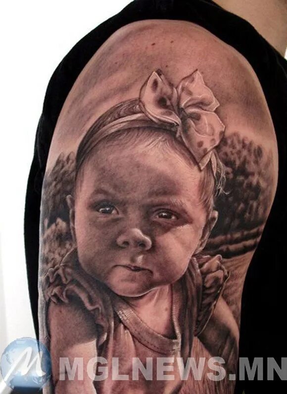 тату портрет дочки. тату с именами детей. портрет дочери татуировка. татуировка портрет ребенка. наколки портрет детей.