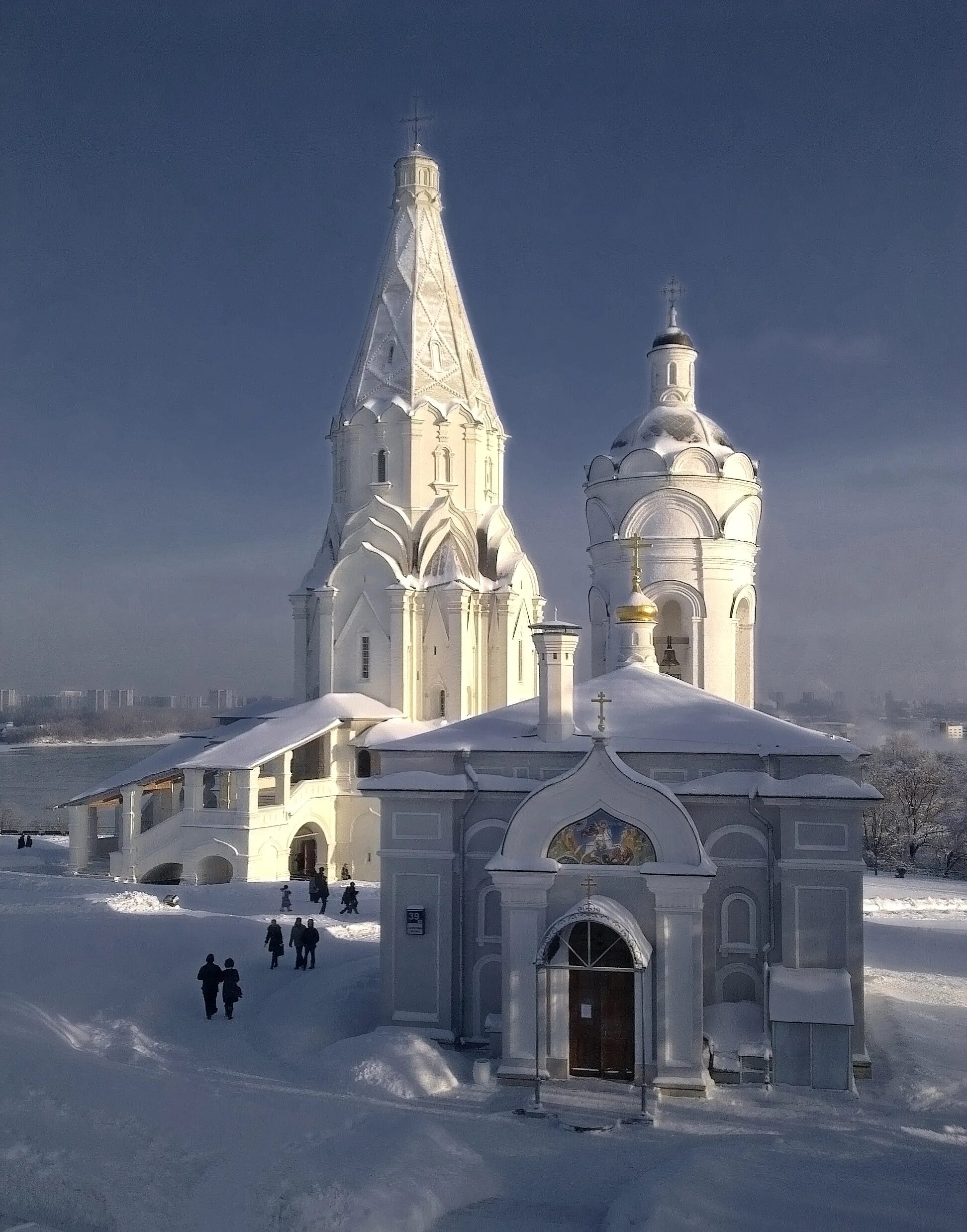 Коломна белый храм. Церковь Рождества в Коломенском. Коломенское Церковь 1529 г. Храм Вознесения Господня Москва. Біла церков