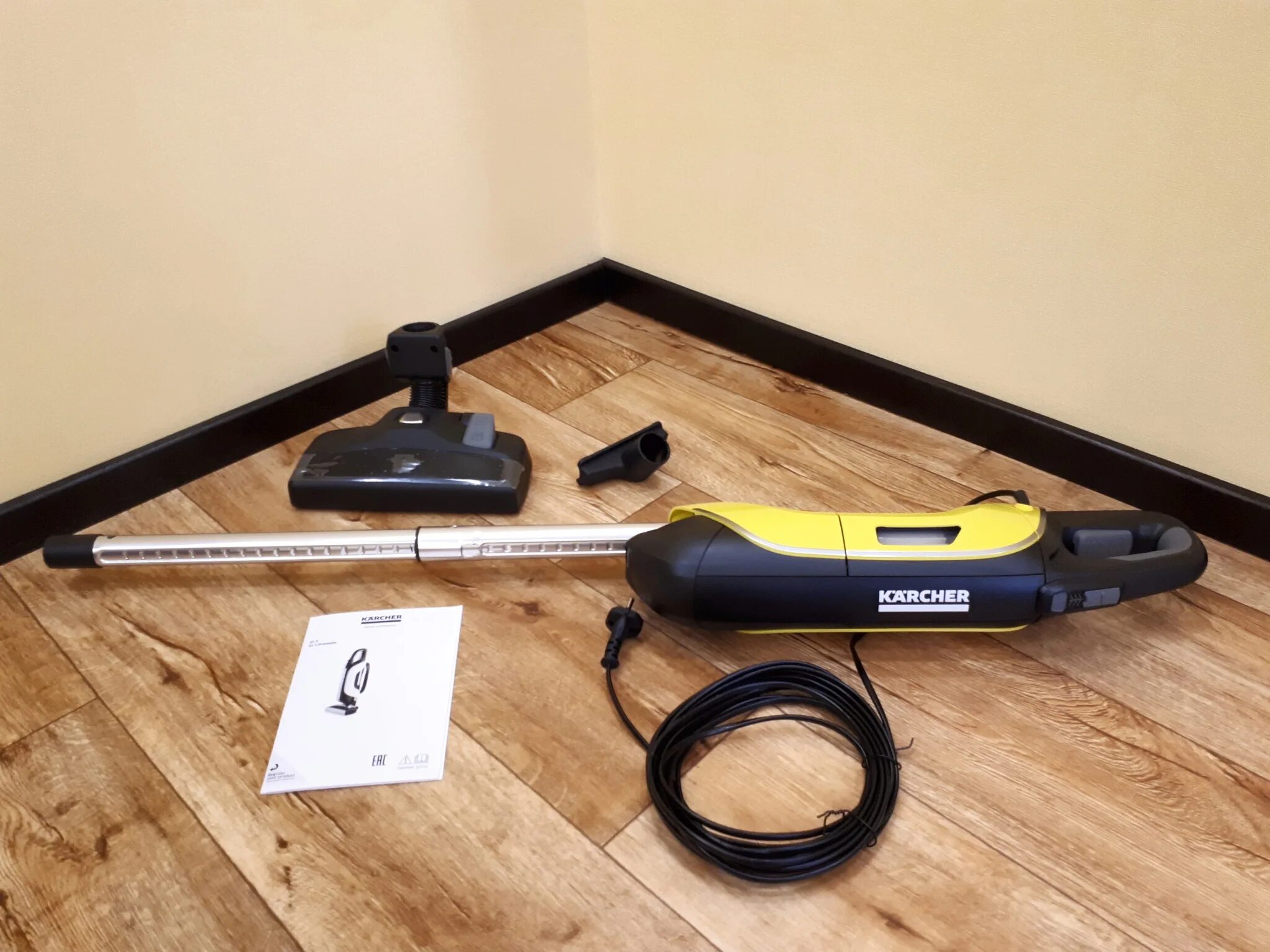 Вертикальный пылесос керхер отзывы. Karcher VC 5. Керхер vc5. Пылесос Karcher VC 5. Пылесос Керхер VC 5 Premium.