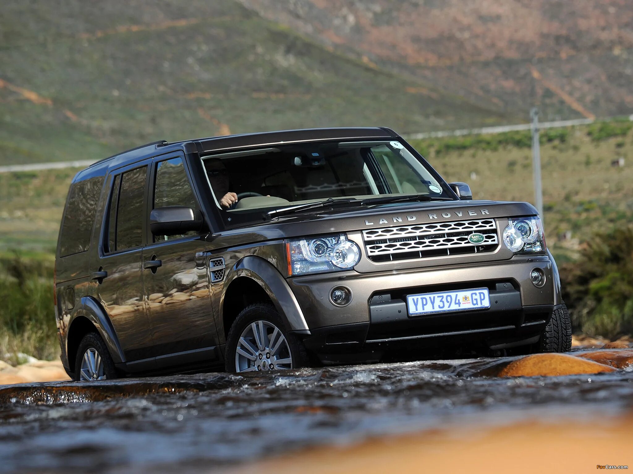 Ленд Ровер Дискавери 4. Land Rover Discovery tdv6. Ленд Ровер Дискавери 3. Ленд Ровер Дискавери 3 и 4.