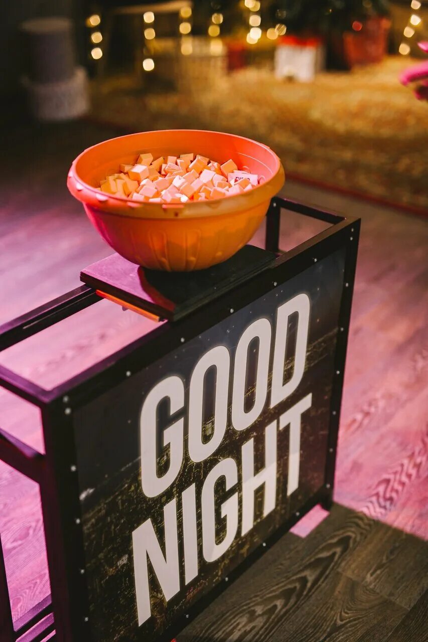 Гуднайт иркутск шоу. Good night show иркутск. Капучино шоу иркутск ведущие. Гуд найт шоу красноярск. Гуднайтшоу иркутск тц новый.
