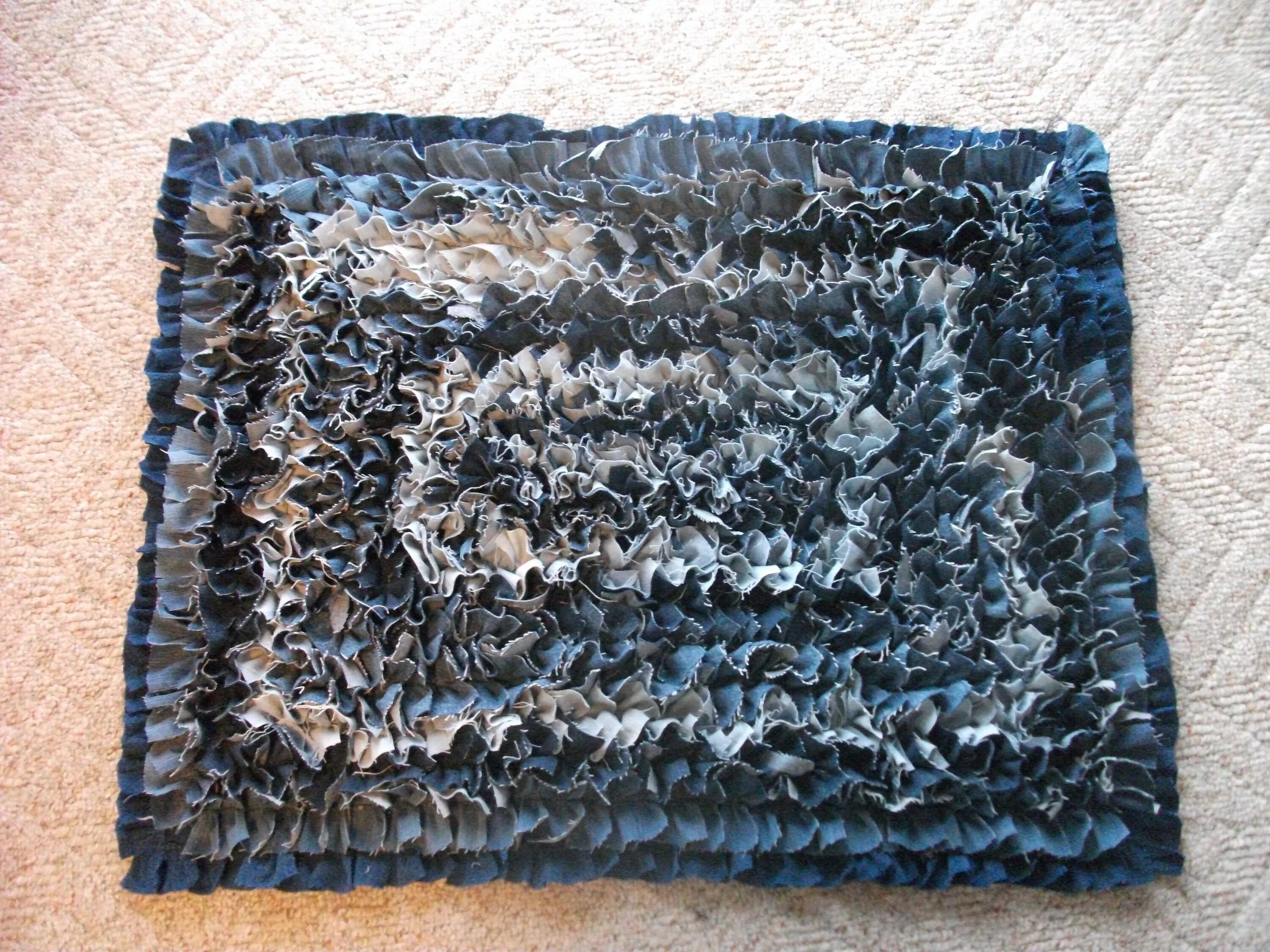 Stylish and Sustainable Jean Rugs for Your Home