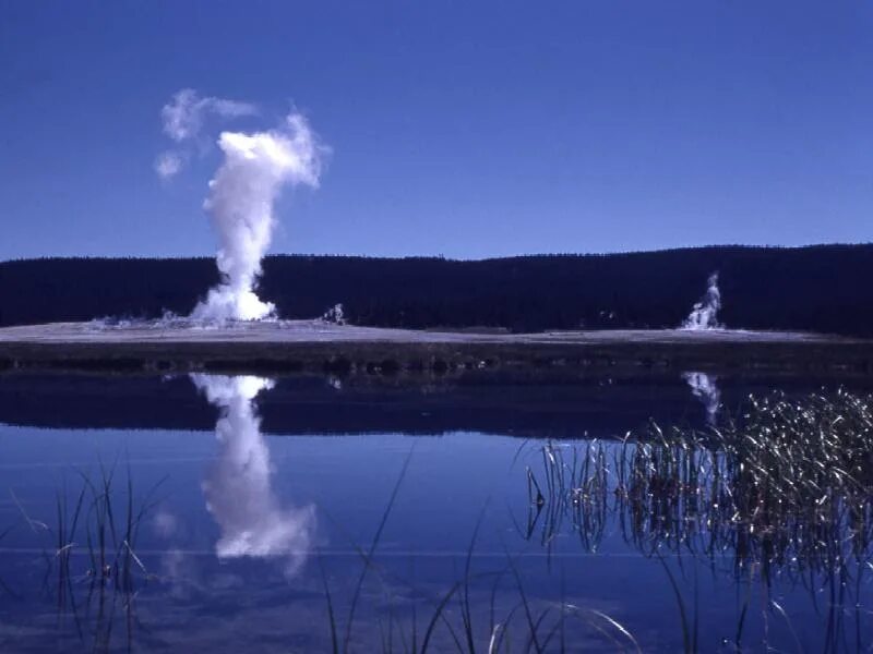 Geothermal energy. Геотермальная энергия в Исландии. Энергия гейзеров. Энергия гейзераэлектростанция. ГЕОЭС В Исландии.