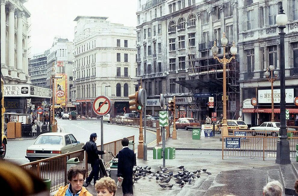 Ла пас старый город. In the early 1980s. In the early 1980s. Китай 1980 год фото вертикальные. Нью йорк 1981 год.