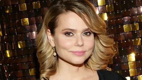 Жағажайдағы киім ауыстыратын бөлмелердегі жасырын камера