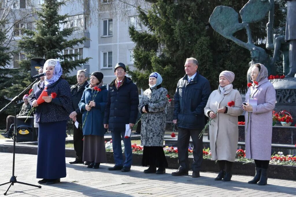 Язучылар. Язучылар берлеге. Курултай яунбаев гаяз. Язучылар. Язучылар берлеге.