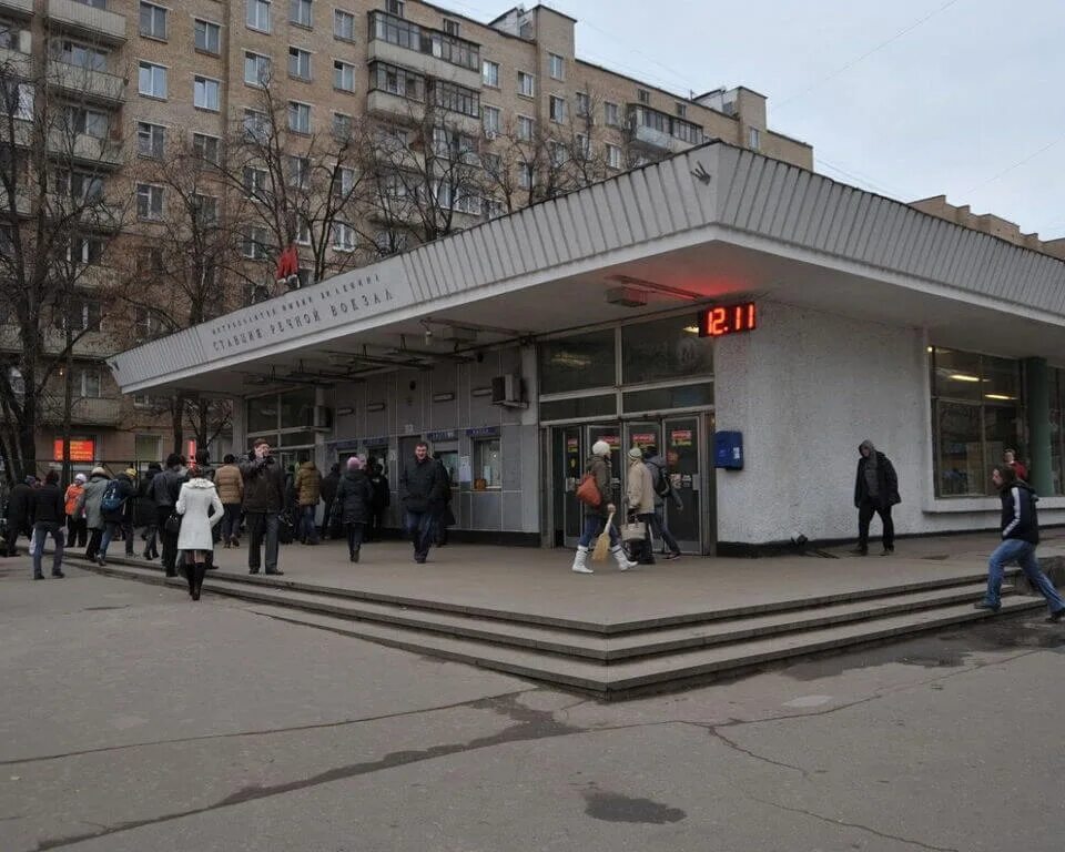 Метро возле вокзала москва. Станция метро Речной вокзал. Станция Речной вокзал Москва. Речной вокзал (станция метро, Москва). Московский метрополитен станция Речной вокзал.