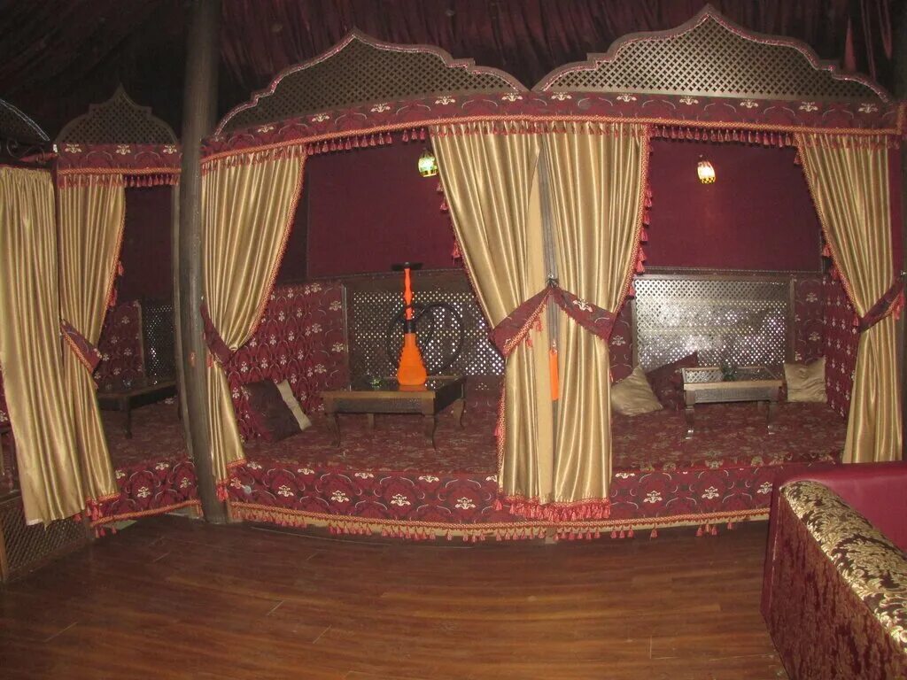 Мята сочи кальянная. Паб майкоп. Лентяй кальянная майкоп. Кальянная «лентяй». Кальянная «лентяй».