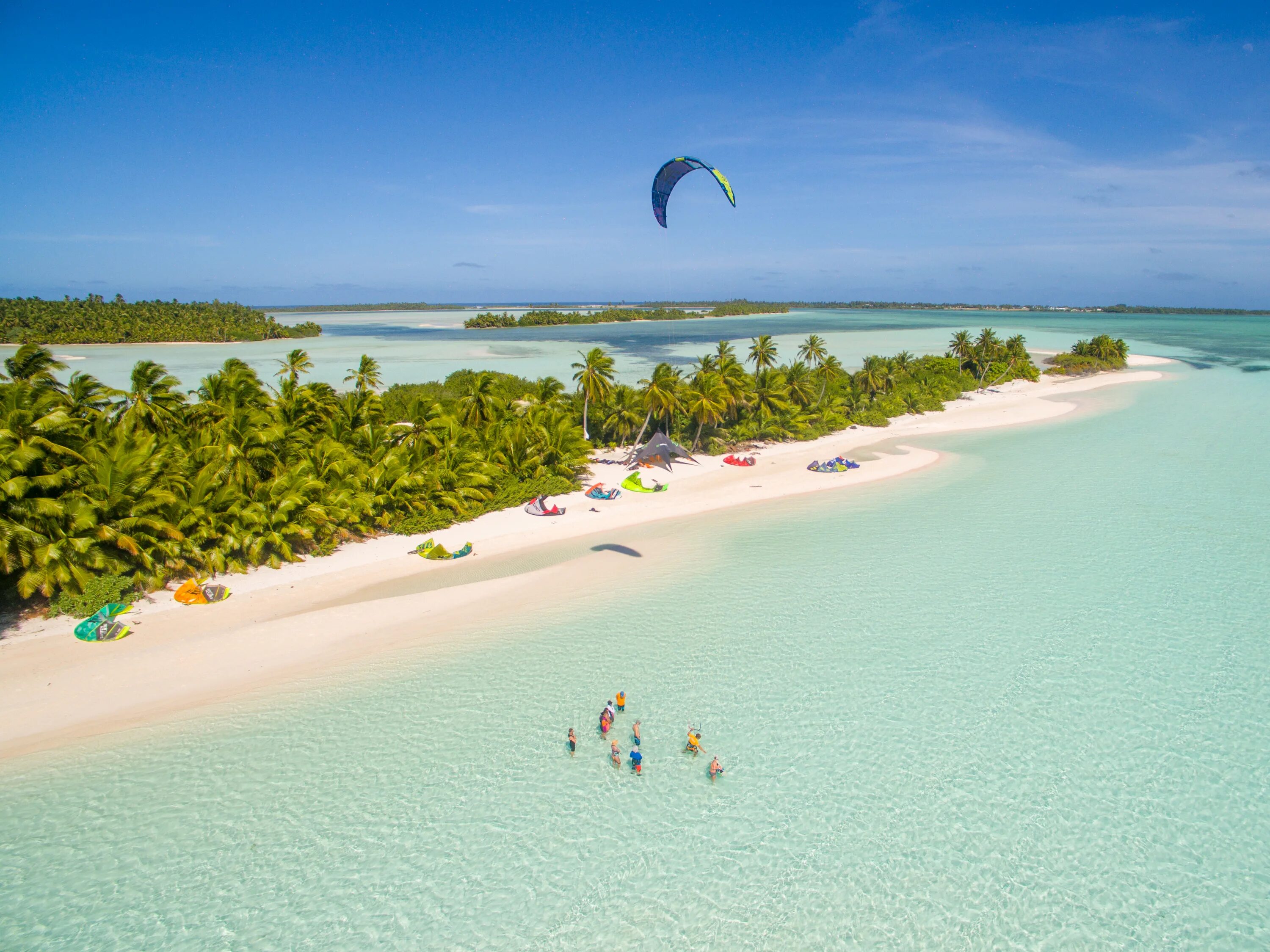 Острова рядом со мной. Остров дигура мальдивы. Adaaran select meedhupparu 4. Флаг мальдивских островов. Острова рядом со мной.